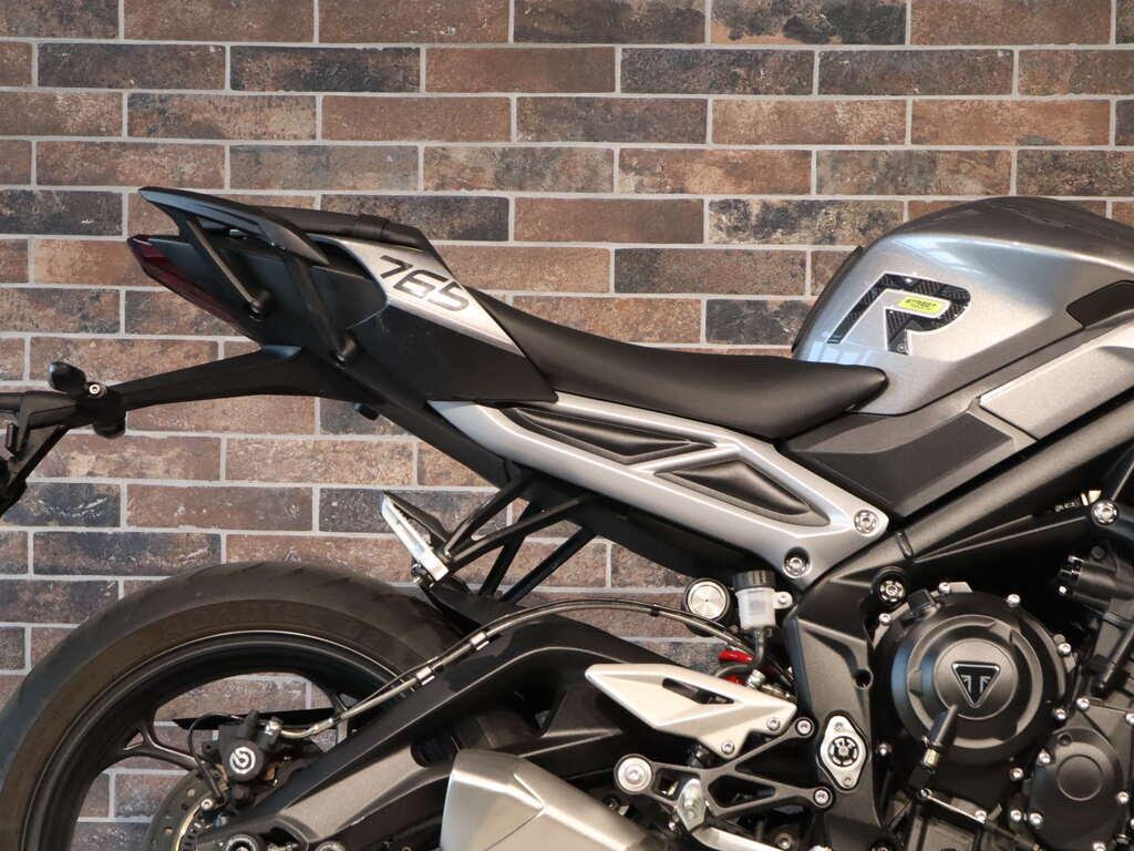 STREET TRIPLE 765