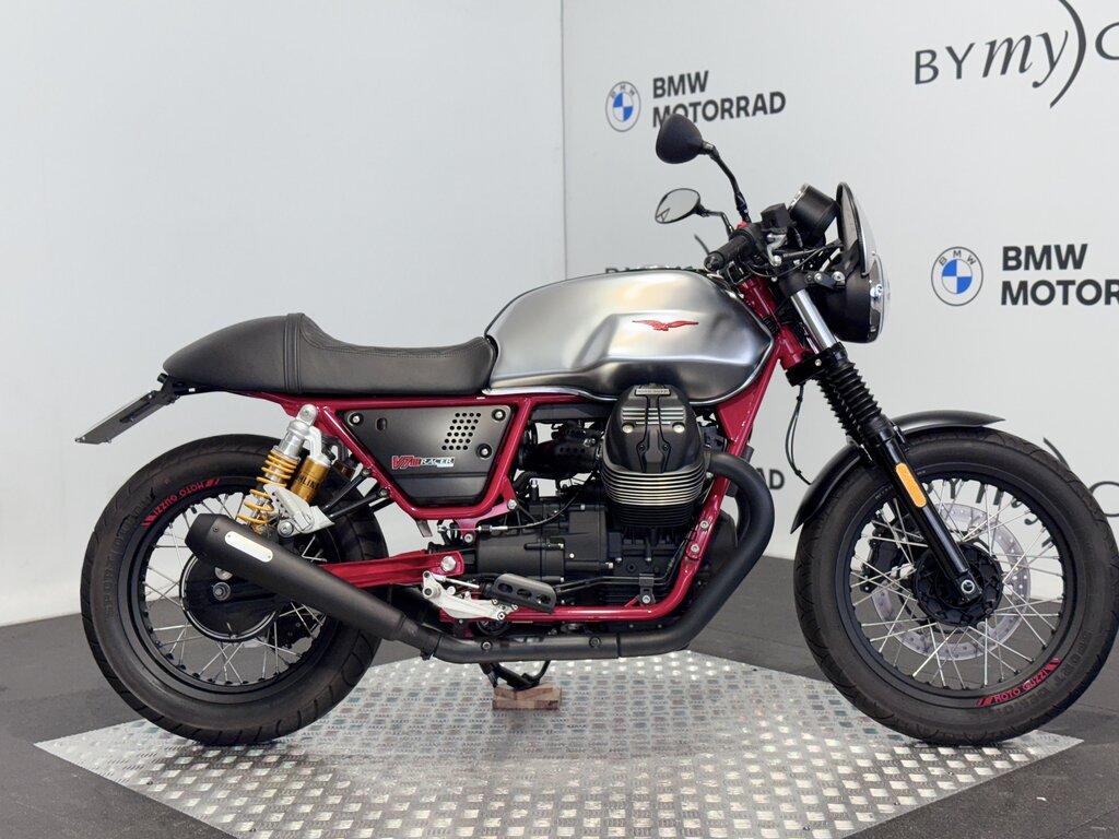 V7 III 750