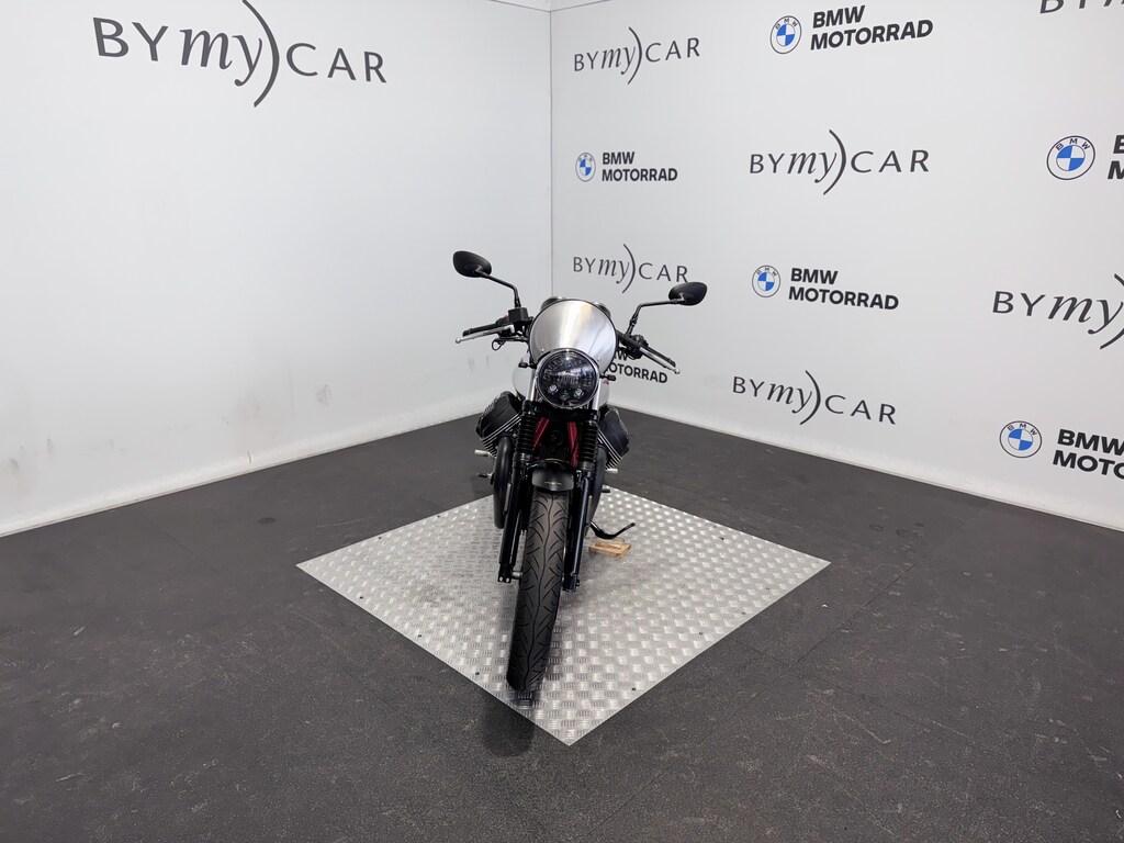 V7 III 750