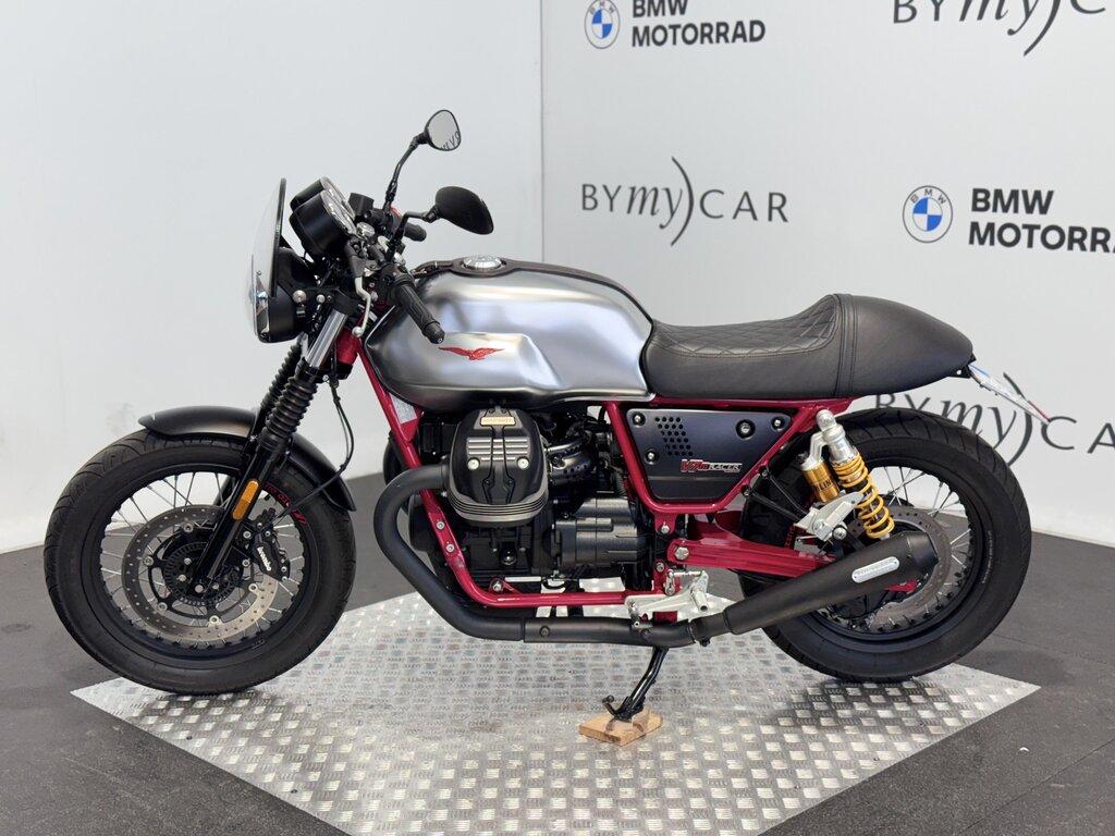 V7 III 750