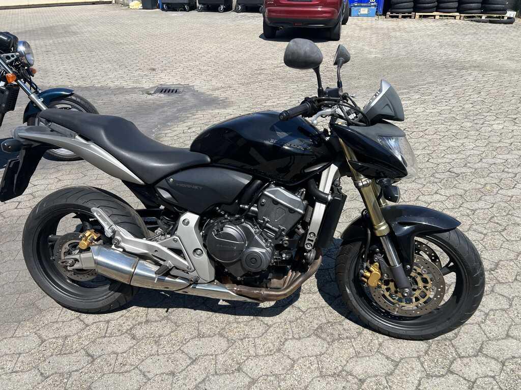 HORNET 600