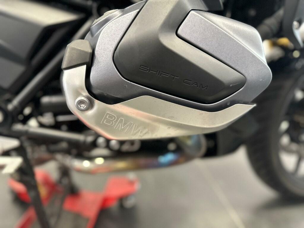 R 1250 R