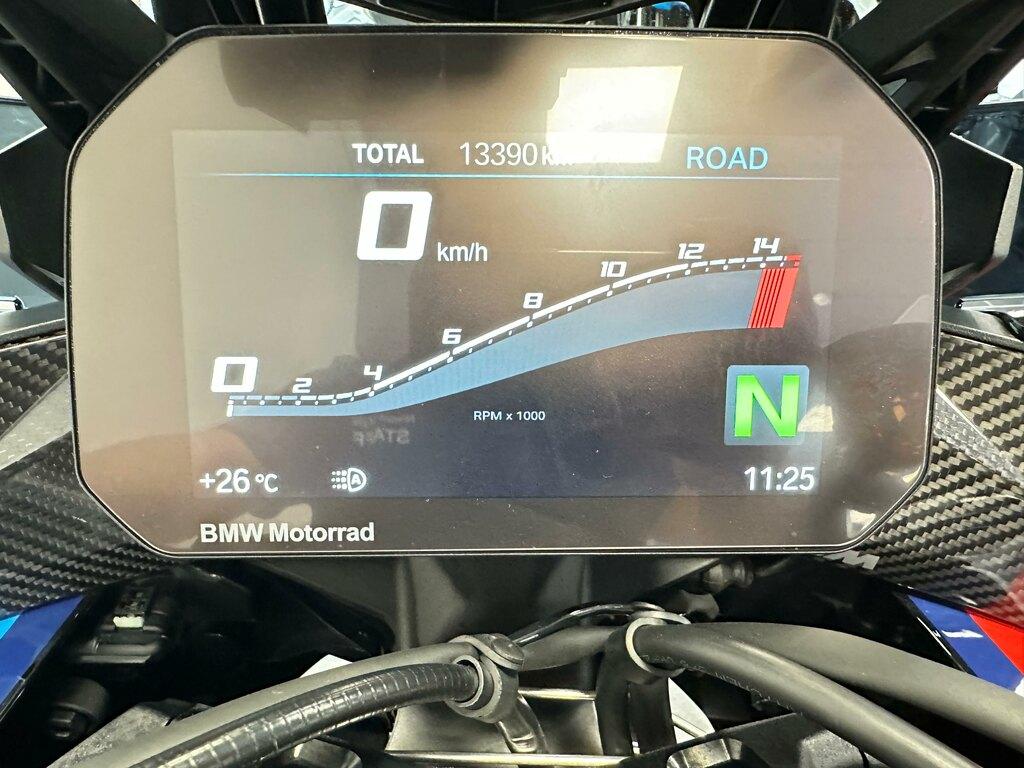 M 1000 XR