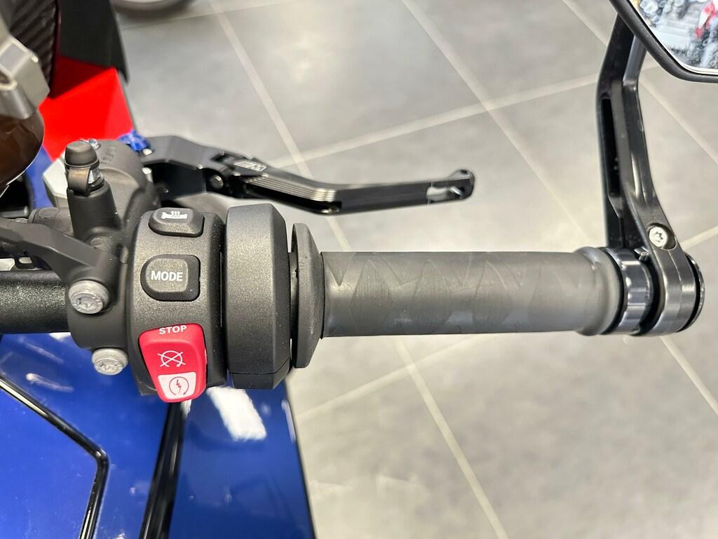 M 1000 XR