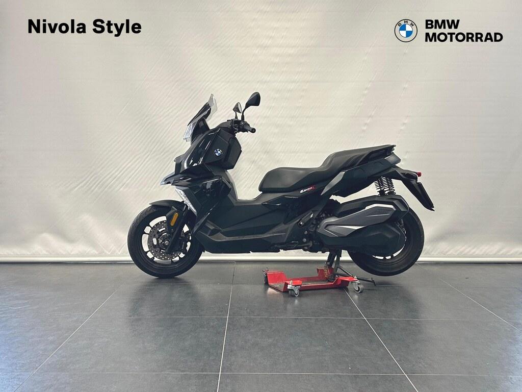 C 400 X