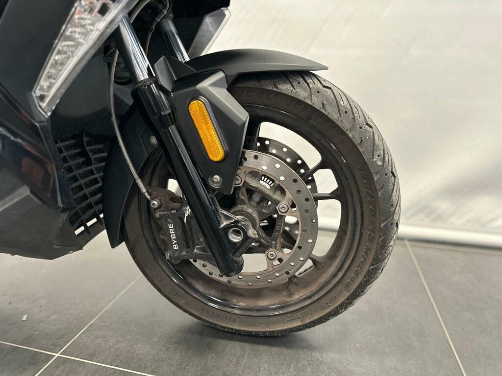 C 400 X
