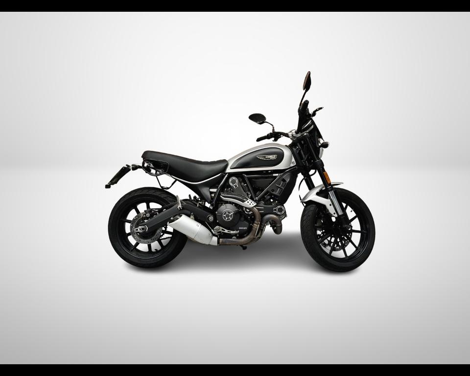SCRAMBLER 800