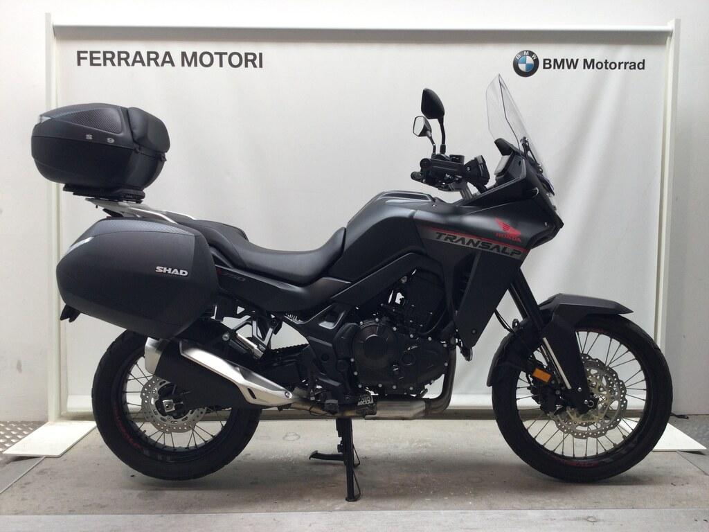 TRANSALP 750