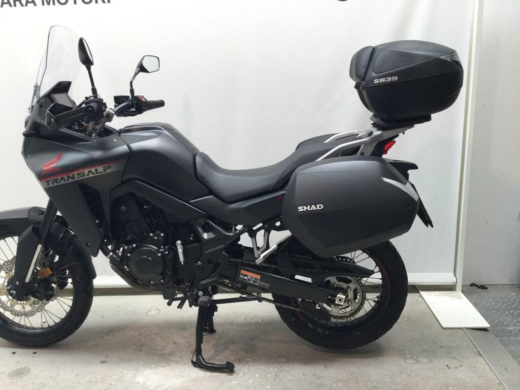 TRANSALP 750
