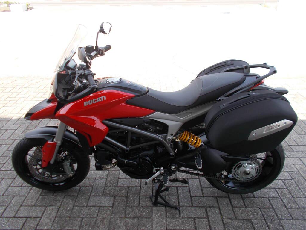 HYPERSTRADA 939