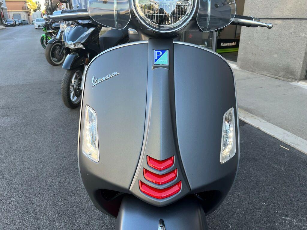 VESPA GTS 300