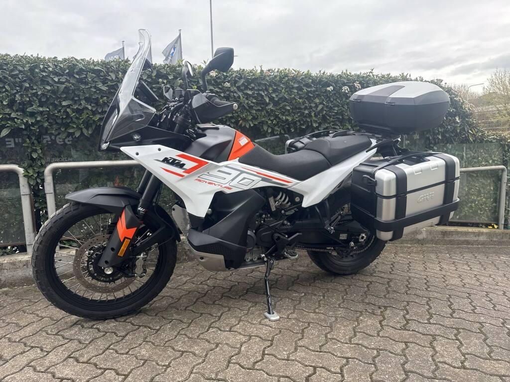 790 ADVENTURE