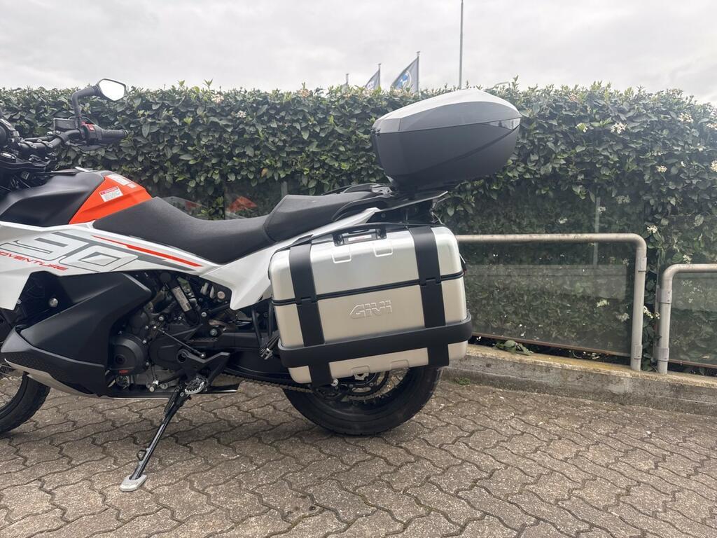 790 ADVENTURE