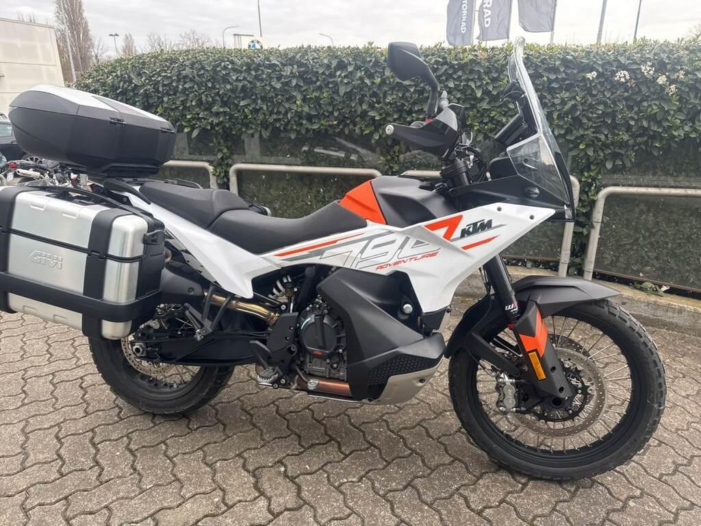 790 ADVENTURE