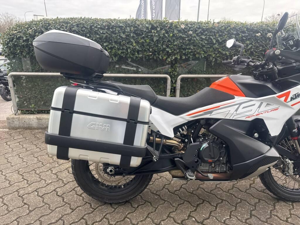 790 ADVENTURE