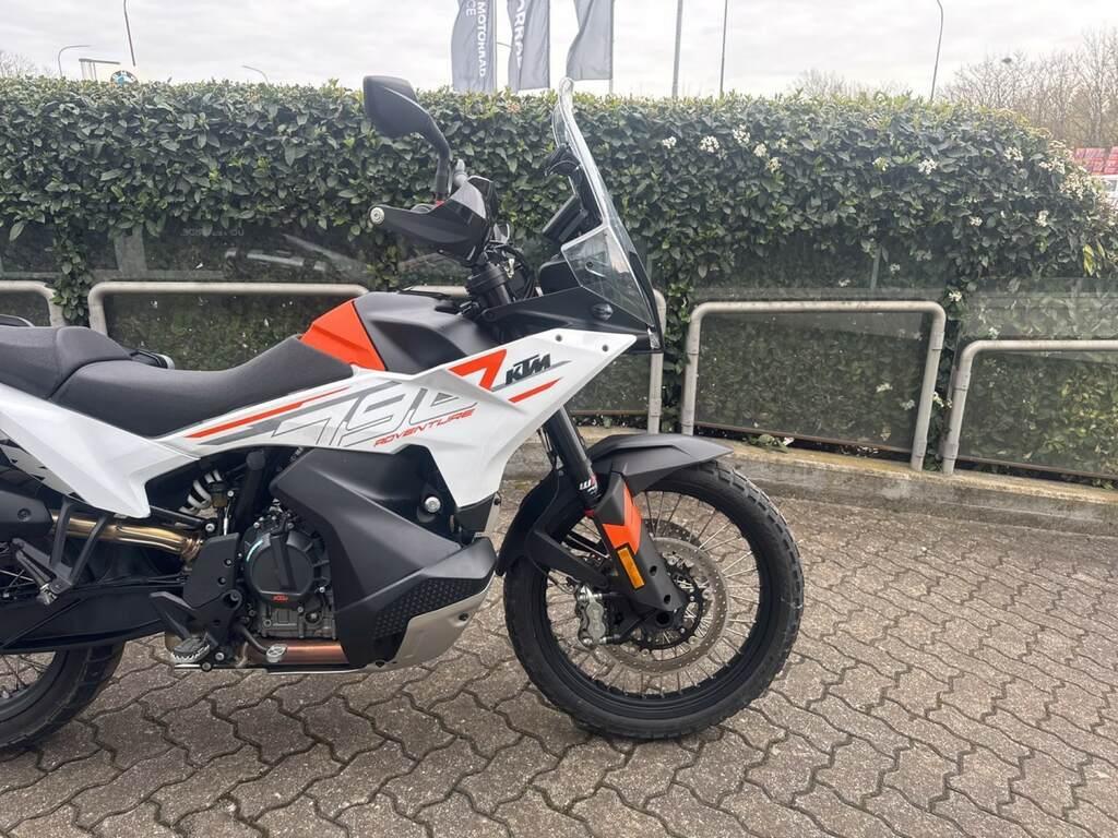 790 ADVENTURE