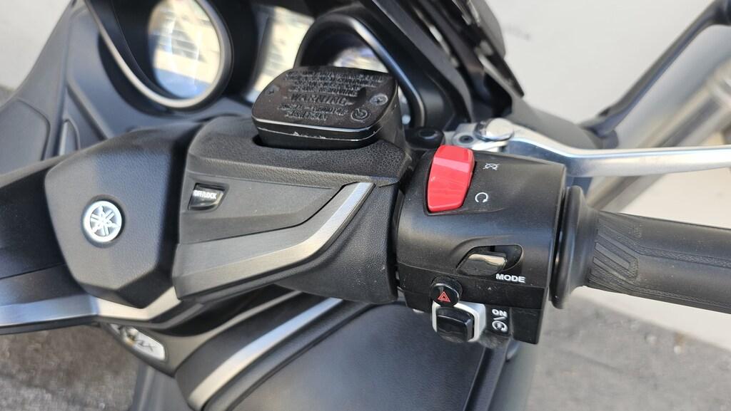 T-MAX 560