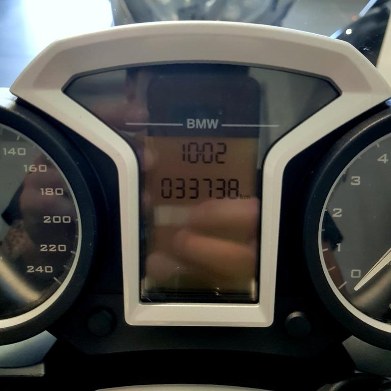 R 1200 R