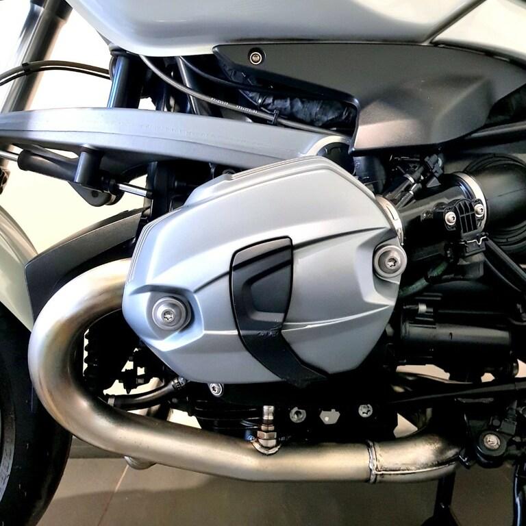 R 1200 R