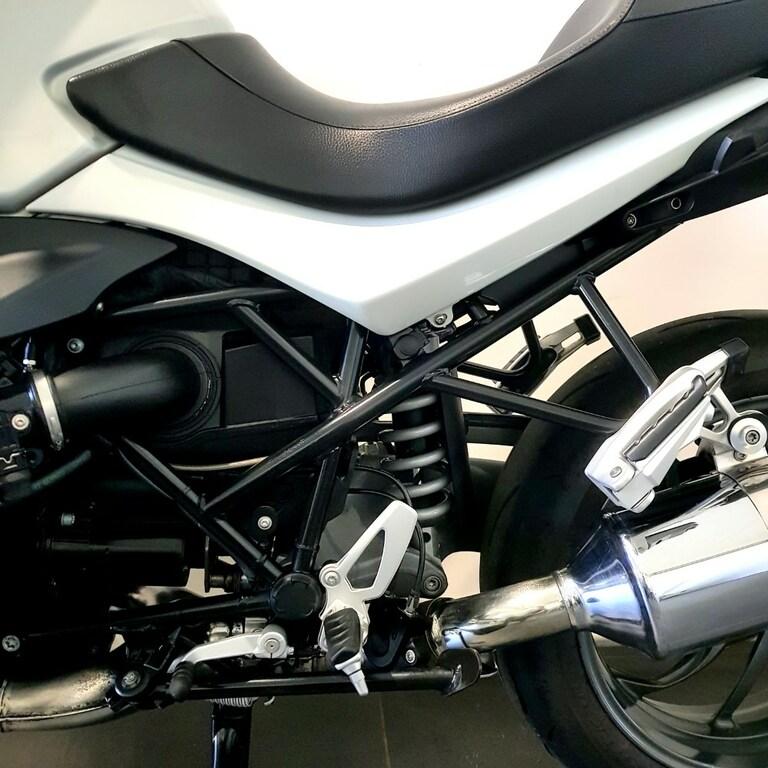 R 1200 R