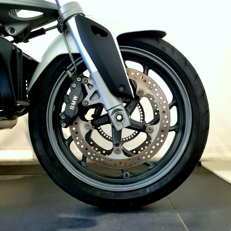 R 1200 R