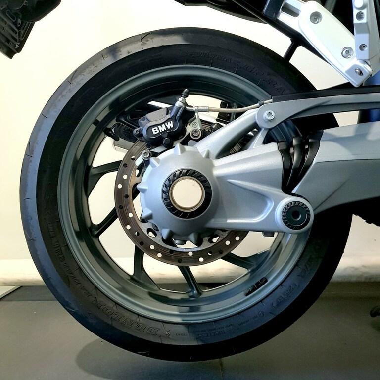 R 1200 R