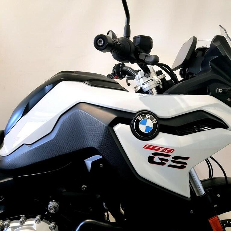 F 750 GS