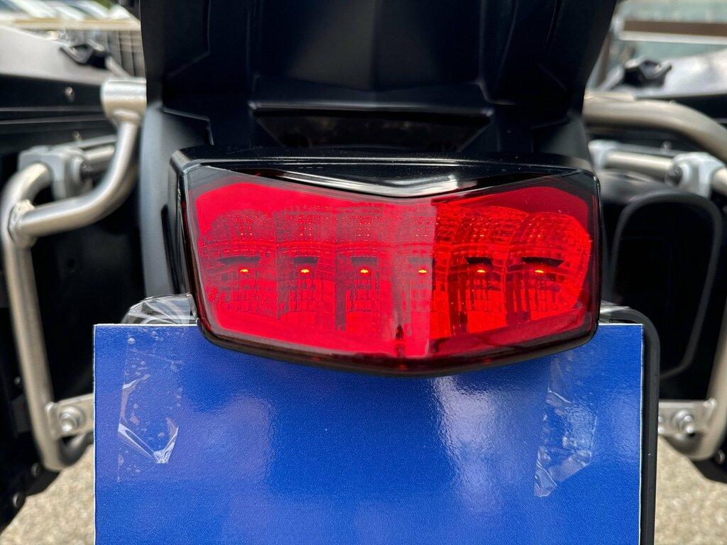 TIGER 900
