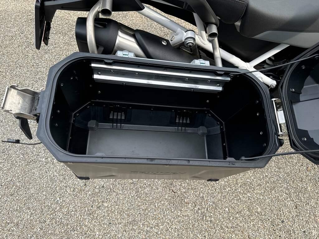 TIGER 900