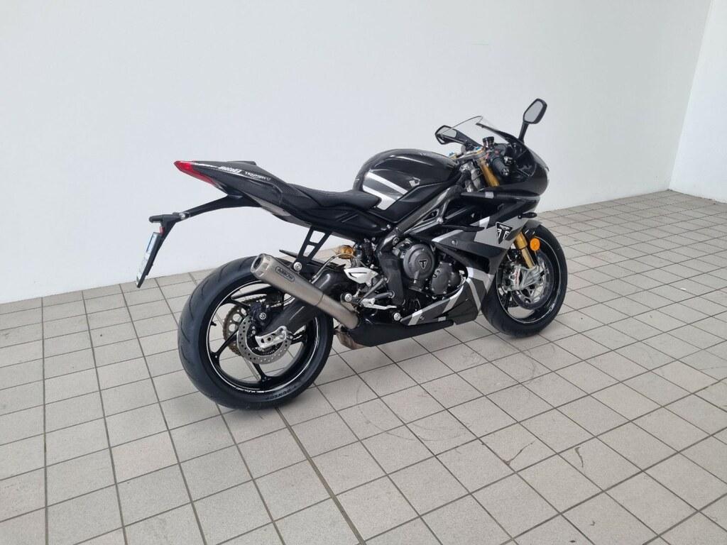 DAYTONA 765