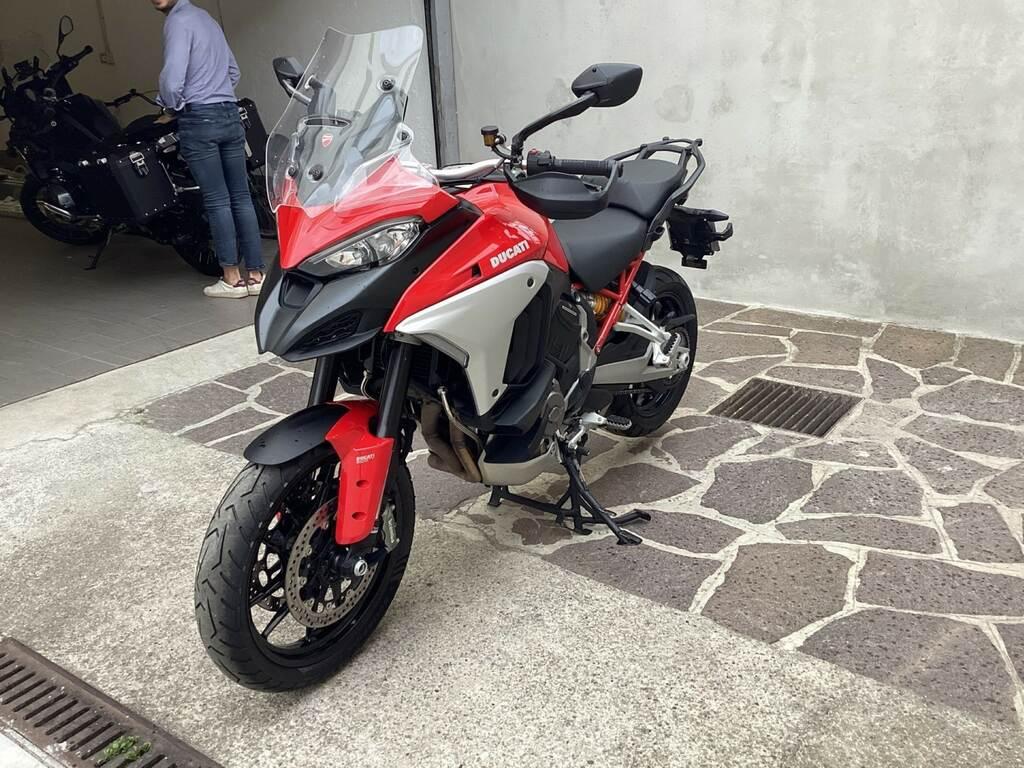 MULTISTRADA V4