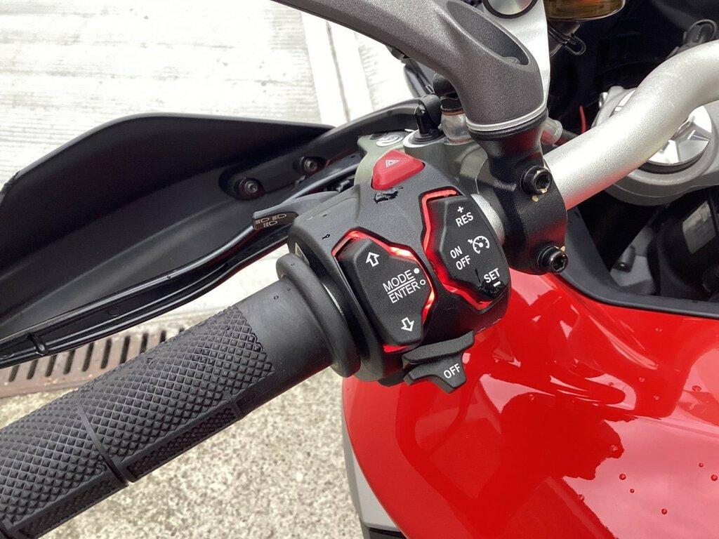 MULTISTRADA V4