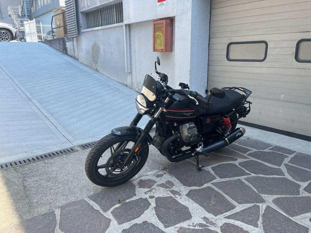 V7 850