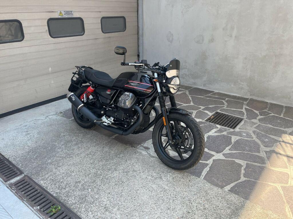 V7 850