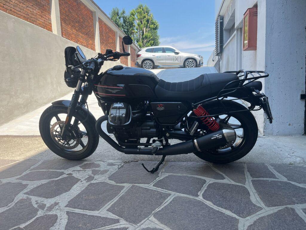 V7 850