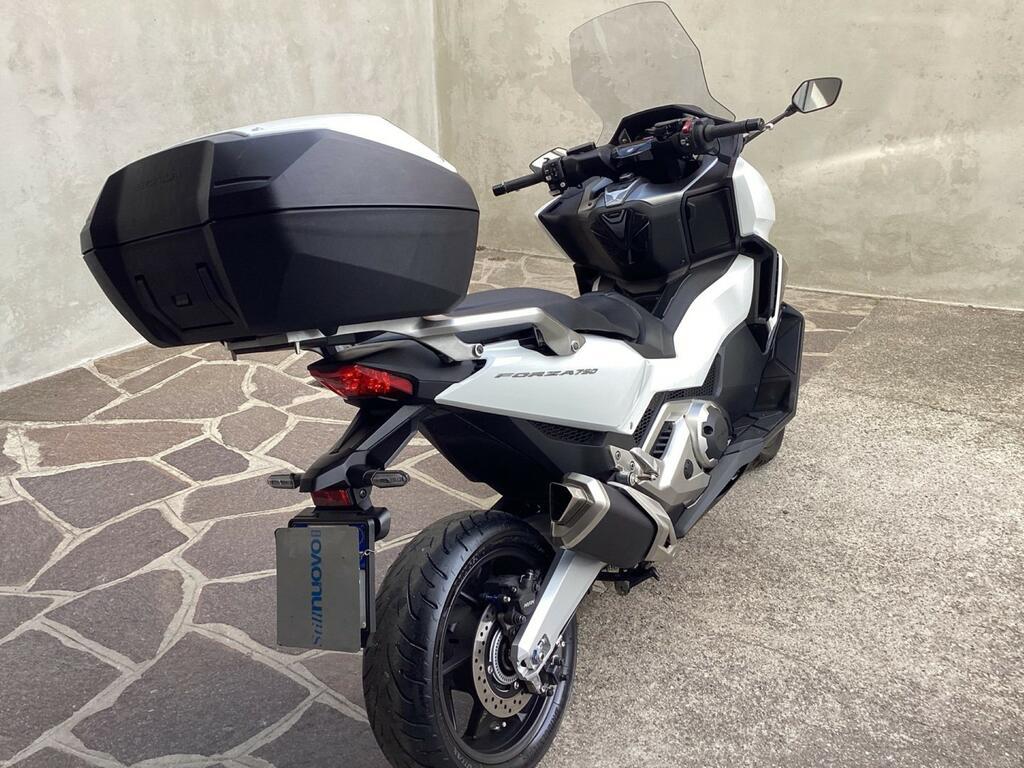 FORZA 750