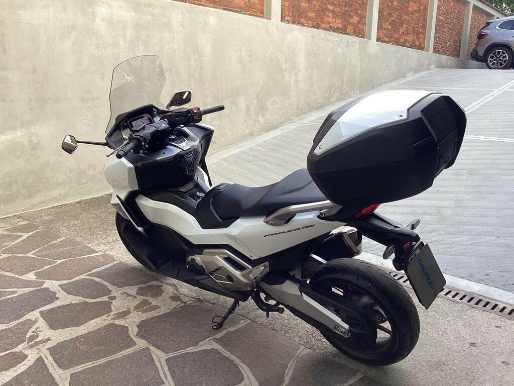 FORZA 750