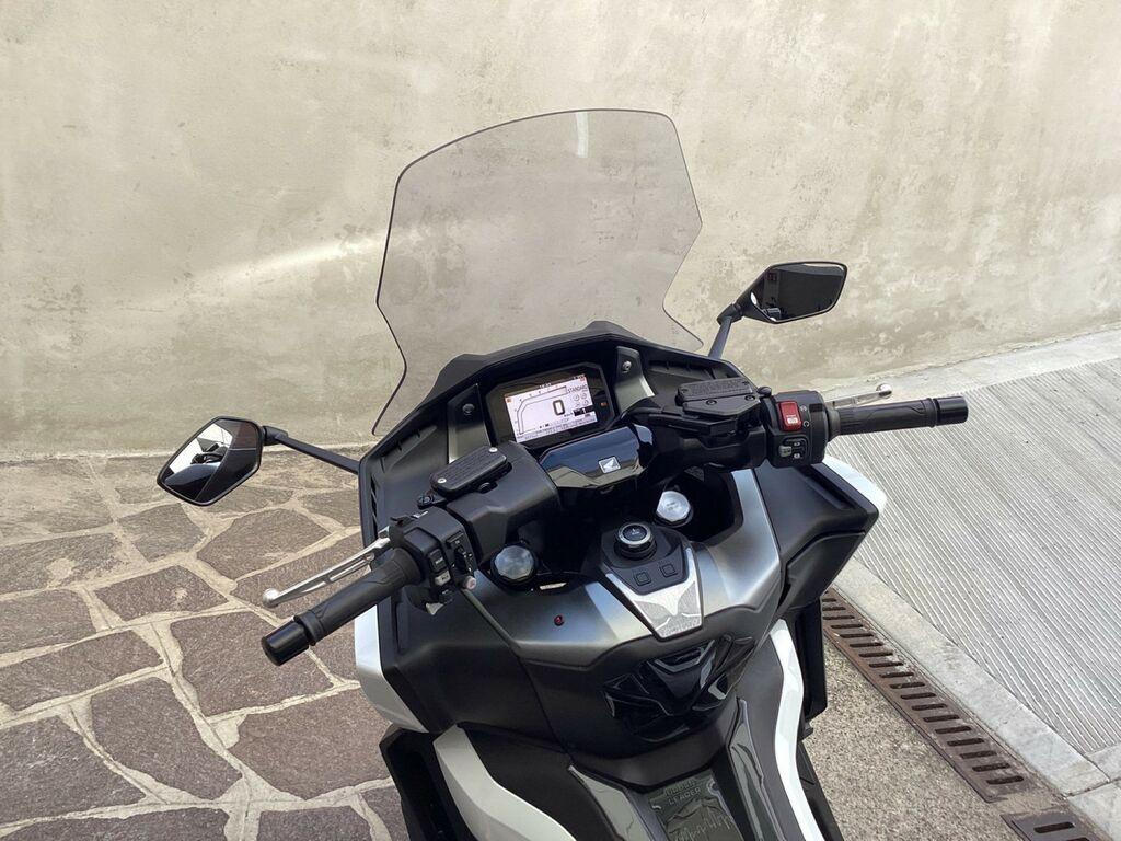 FORZA 750