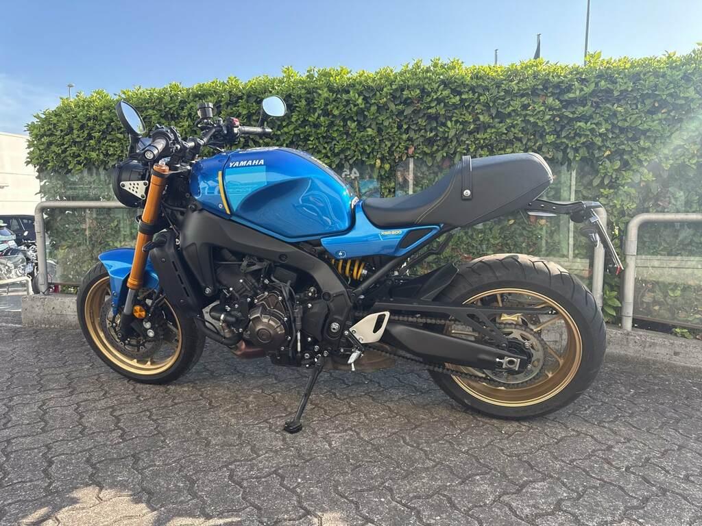 XSR 900