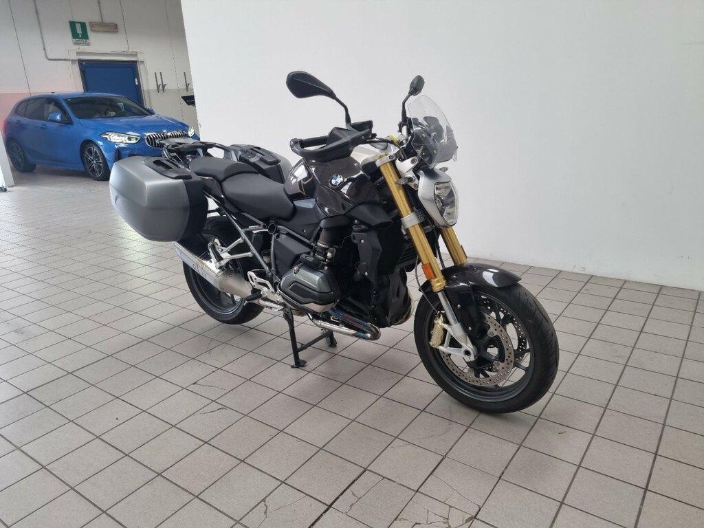 R 1200 R