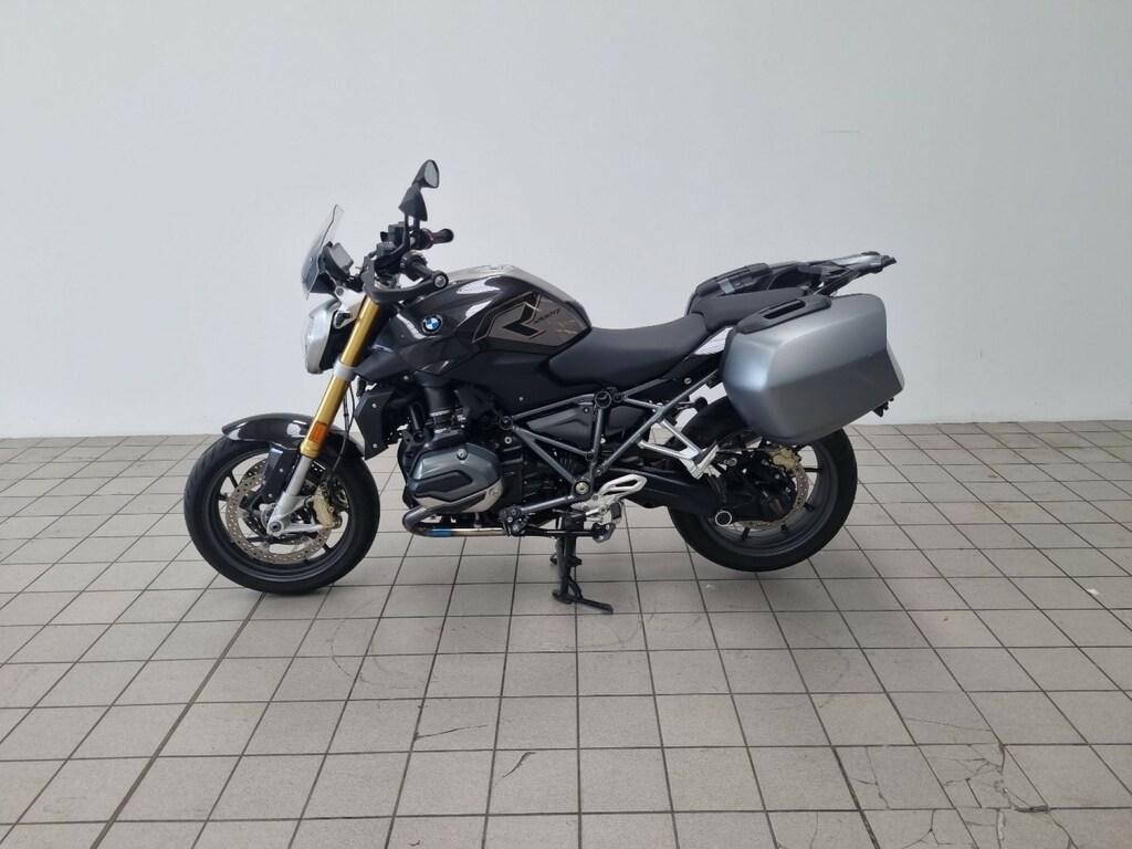 R 1200 R