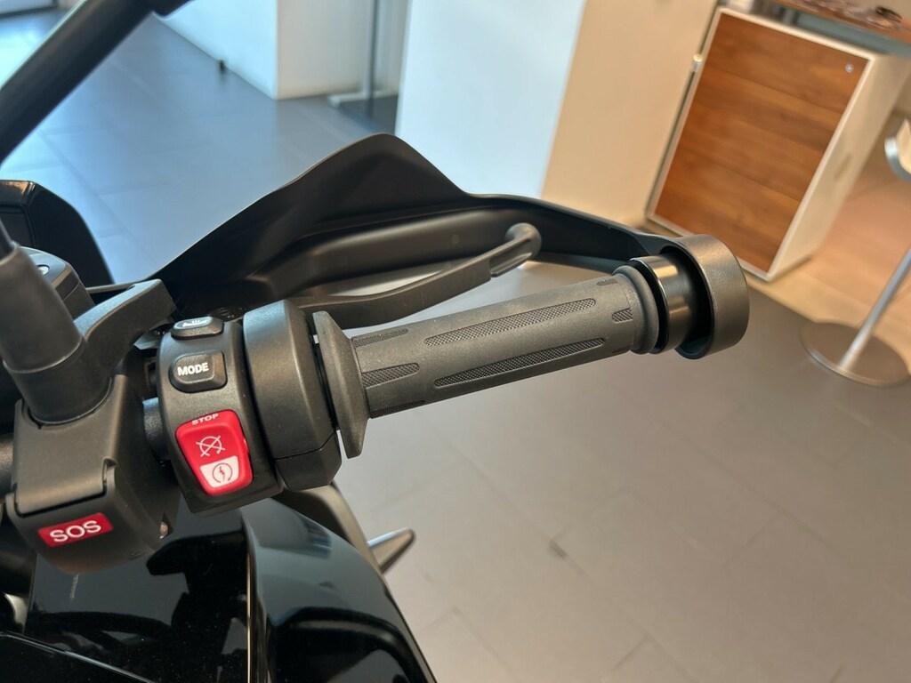 S 1000 XR