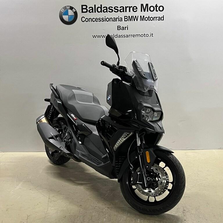 C 400 X