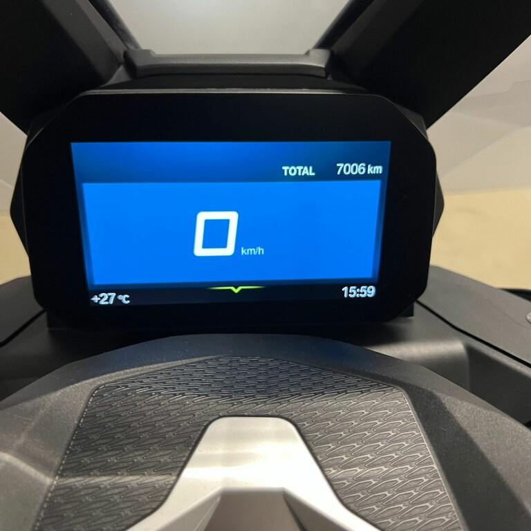 C 400 X