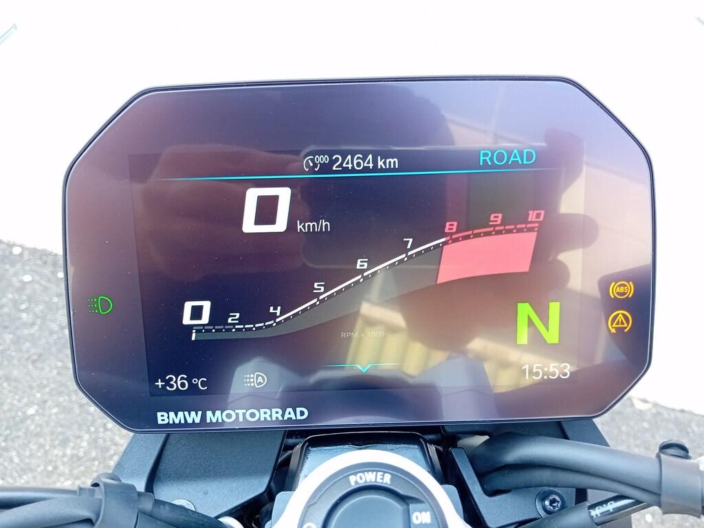 F 900 R