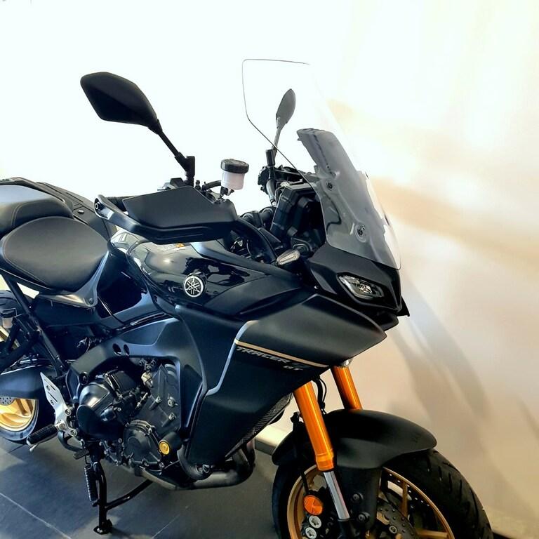 TRACER 900