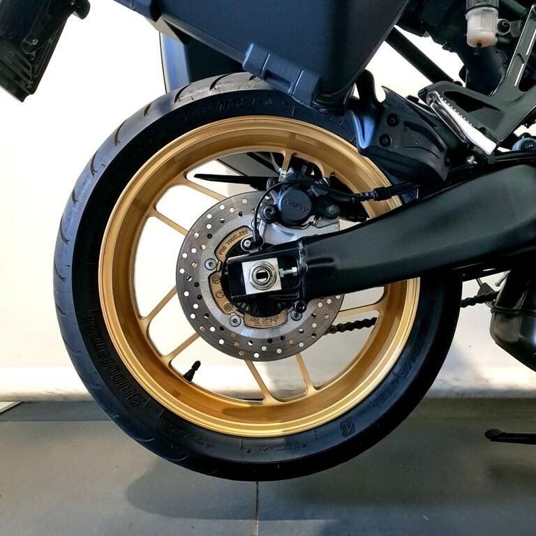 TRACER 900