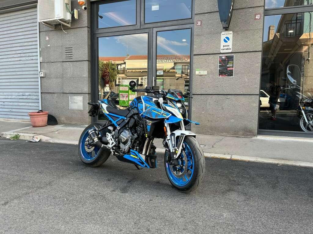 GSX-8S