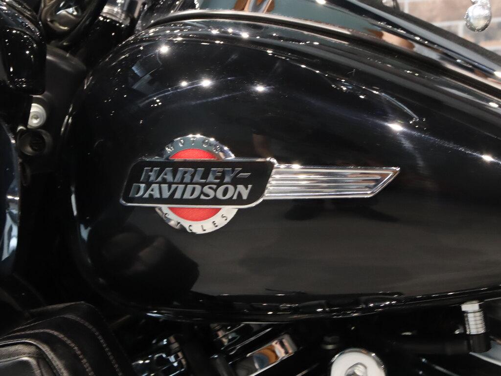 ROAD GLIDE 114 1868