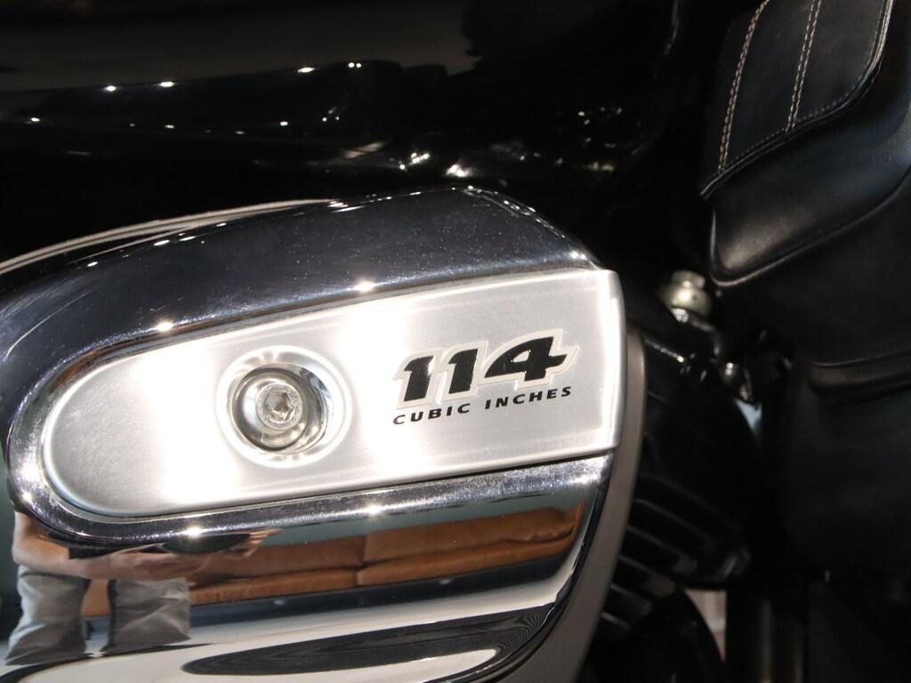 ROAD GLIDE 114 1868